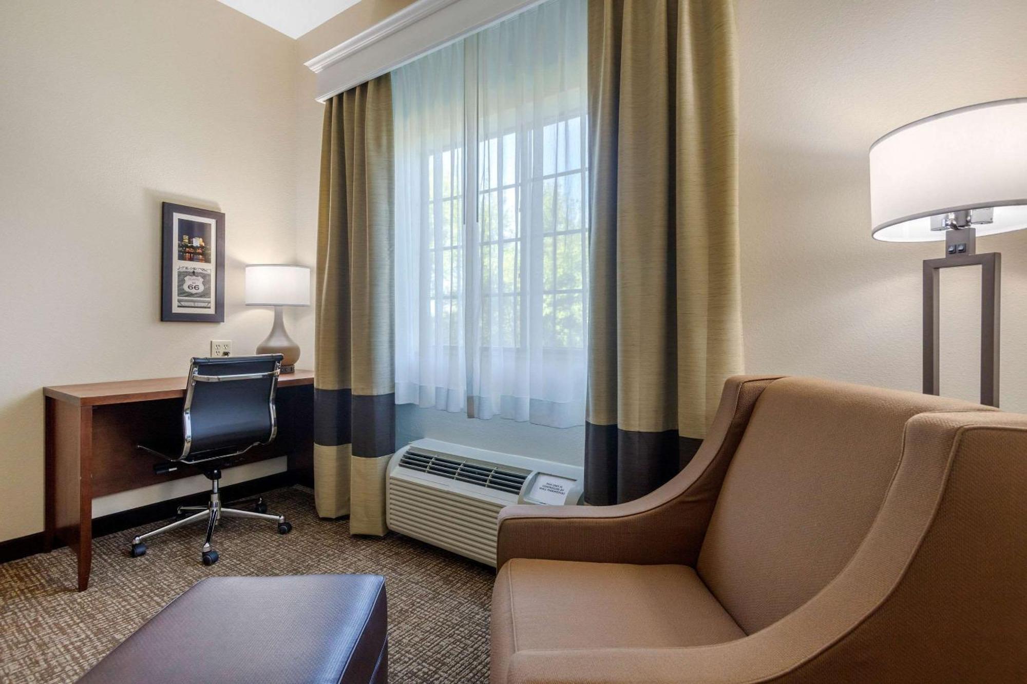 Comfort Inn & Suites Glenpool Kültér fotó